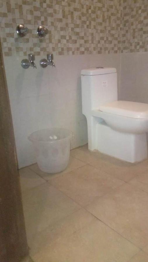 Hotel Broadway Yeni Delhi Dış mekan fotoğraf